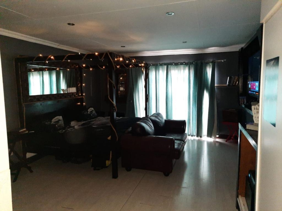 3 Bedroom Property for Sale in Parys Free State